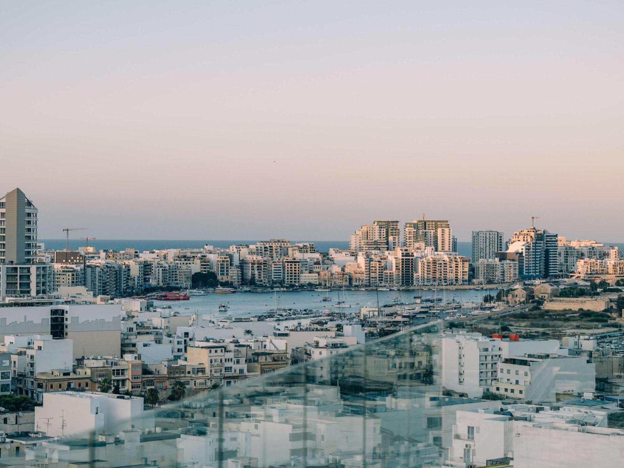 Aparthotel Adagio Malta Central Мсида Экстерьер фото